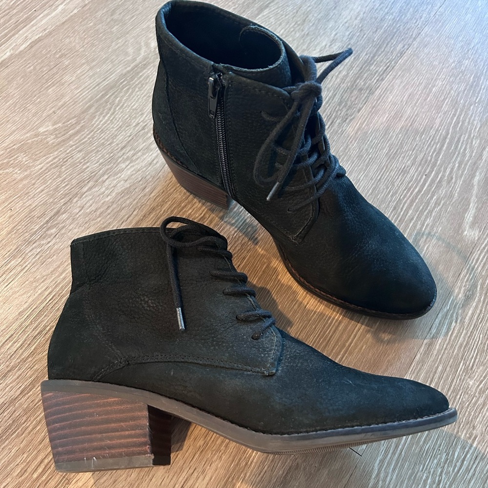 Lucky Brand Black Leather LK-IDRIL Lace Up Block Heel Ankle Booties 8